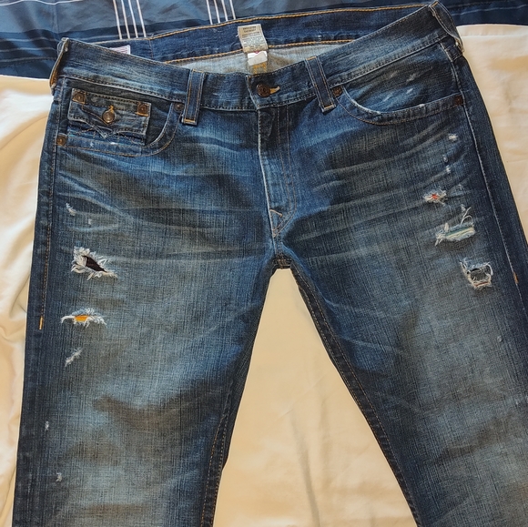 True religion - Picture 2 of 5